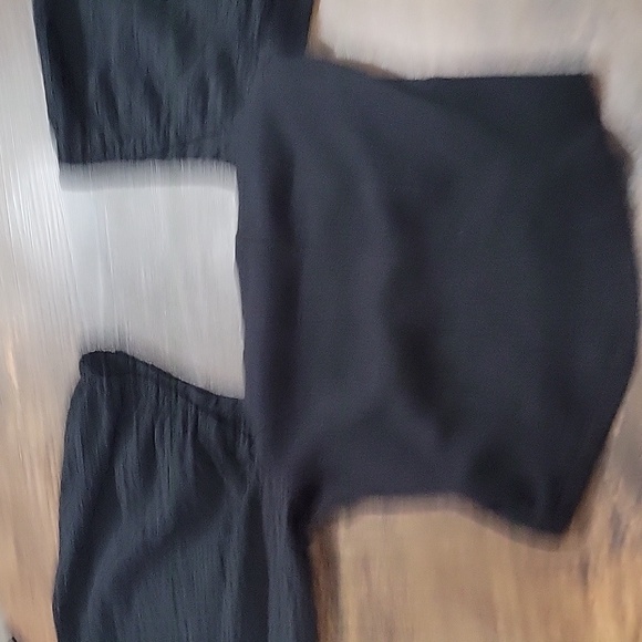 Urban Outfitters Medium Black Textured Blouse - Picture 3 of 4